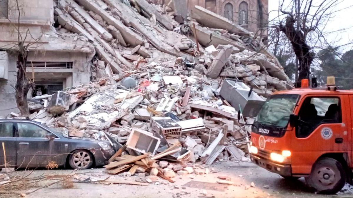 V Sýrii zemětřesení zabíjelo a ničilo domy i památky